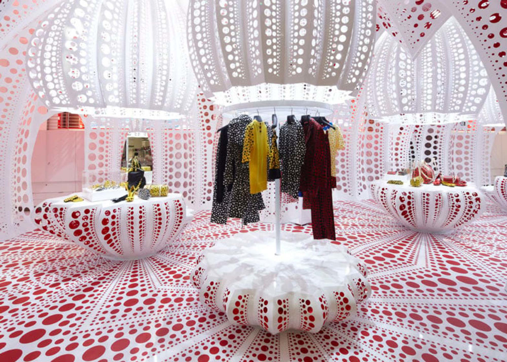 LOUIS VUITTON Art, Fashion and Architecture by Takashi Murakami -  Collecting Louis Vuitton 