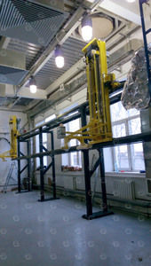 Cantilevered manipulator